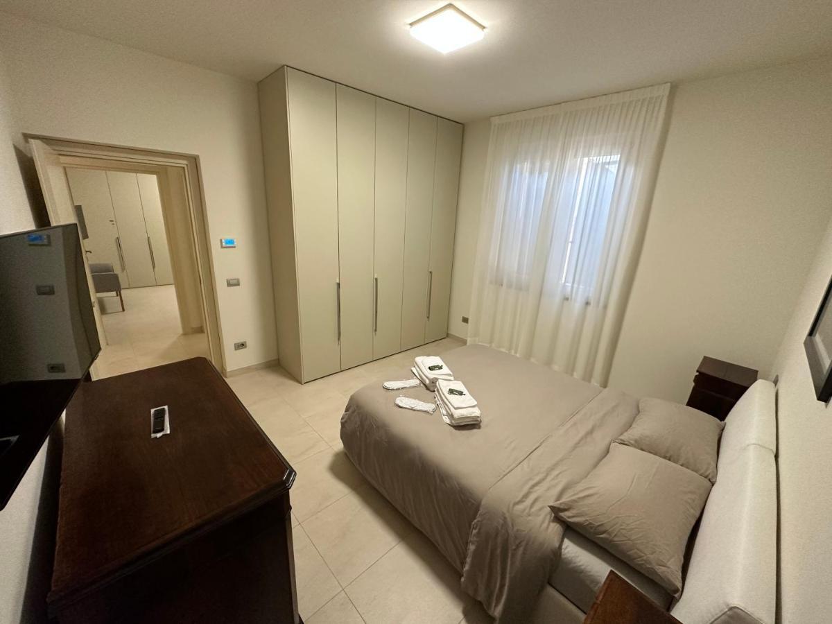 Casavale Elegante Residenza 108 Mq Max 7 Persone Apartment Piacenza